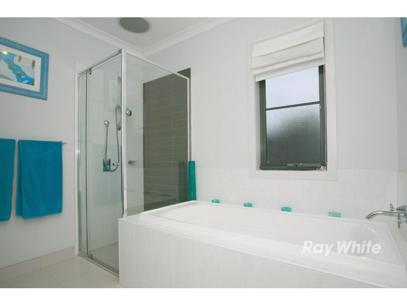 35 Sabel Drive, Cranbourne North VIC 3977