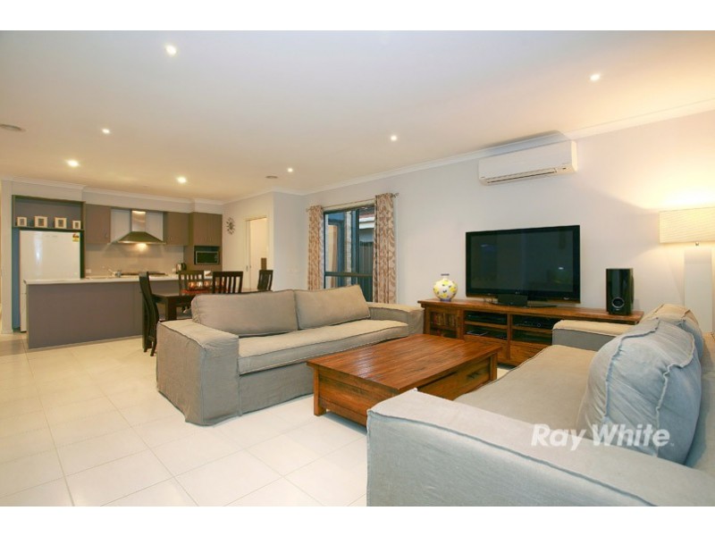 35 Sabel Drive, Cranbourne North VIC 3977