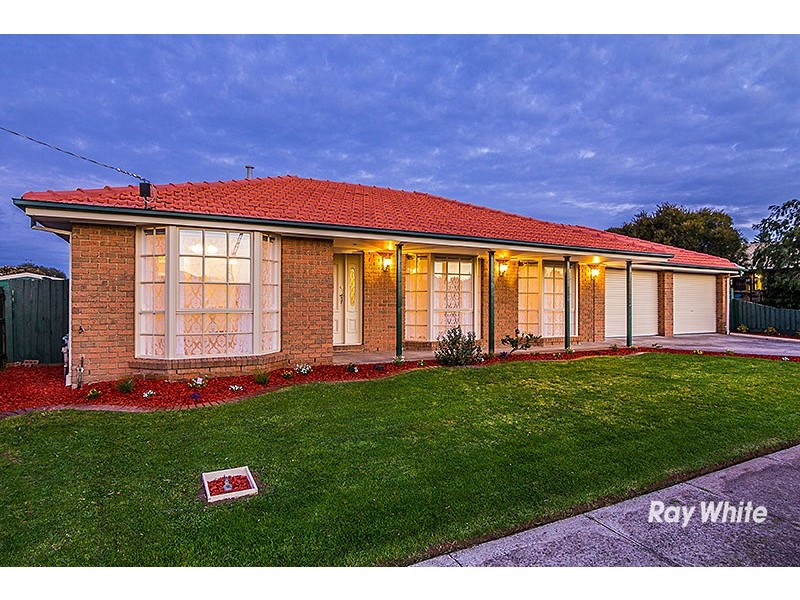30 Monahans Road, Cranbourne VIC 3977