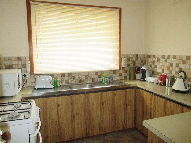 2/15 Lecky Street, Cranbourne VIC 3977