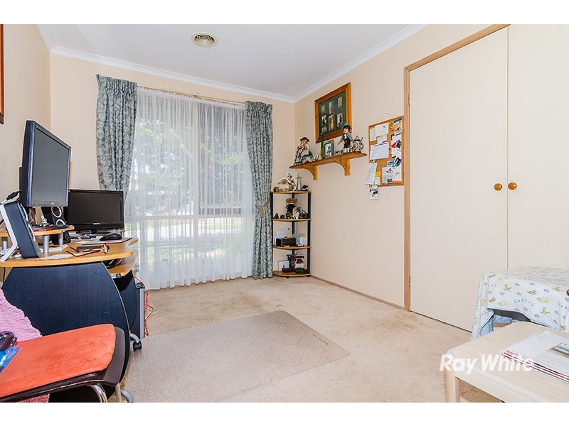 3/4 Blueberry Close, Cranbourne North VIC 3977