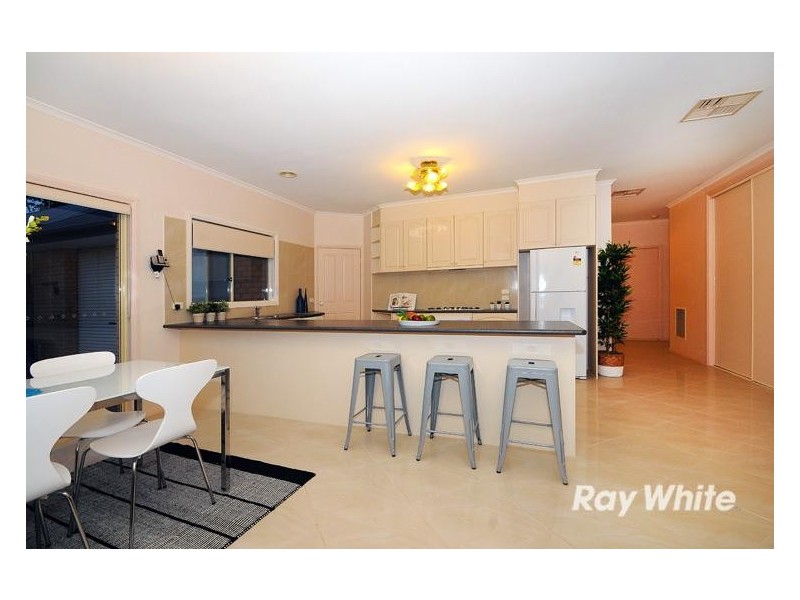 3 Campion Walk, Lynbrook VIC 3975