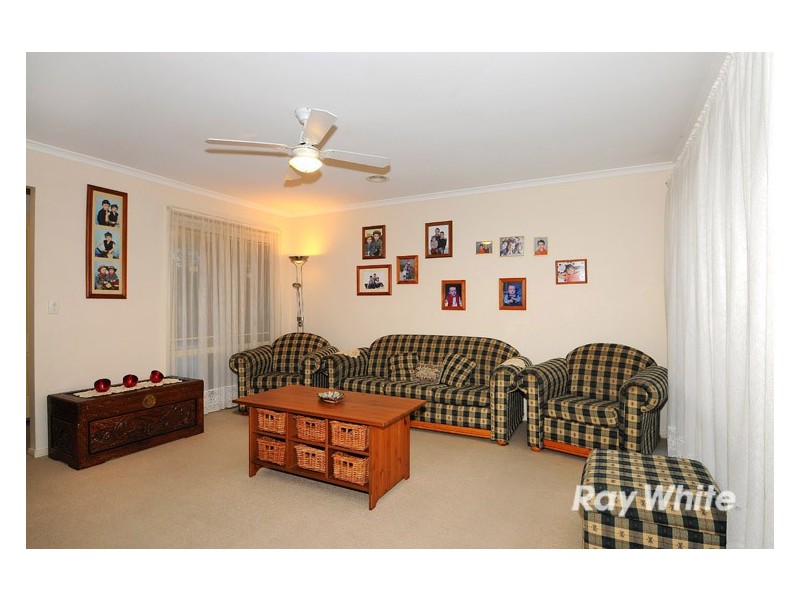 29 Paterson Drive, Lynbrook VIC 3975