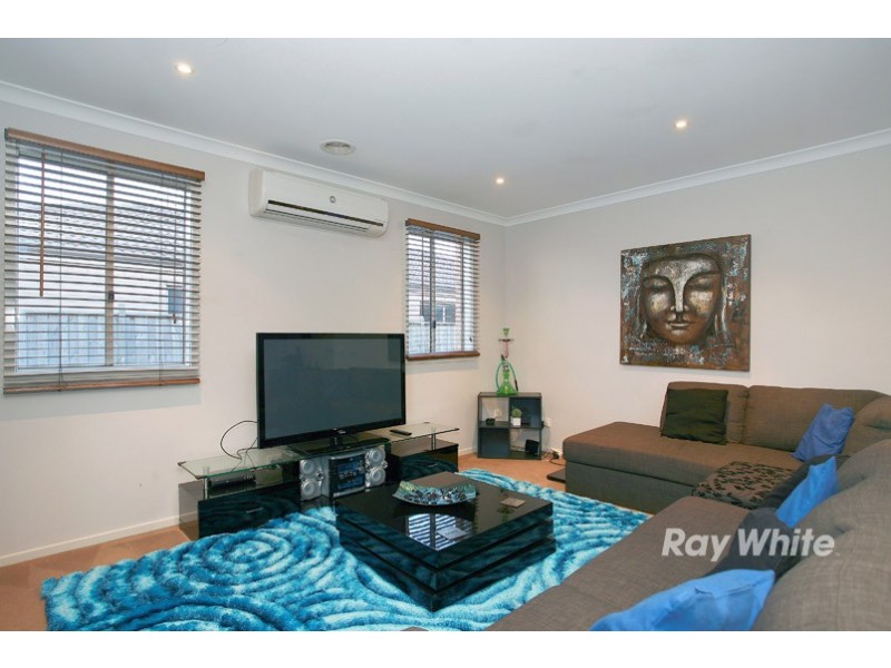 2 Benbrook Place, Lyndhurst VIC 3975