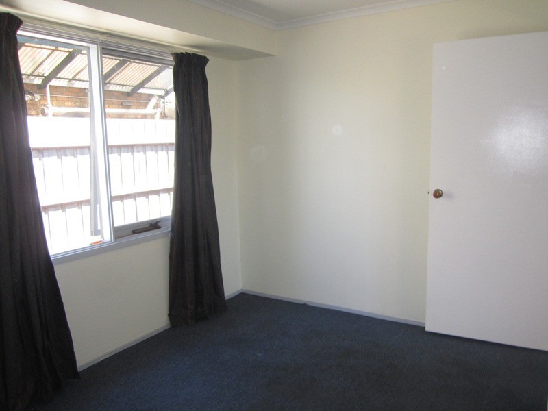 38 Maltravers Crescent, Cranbourne North VIC 3977