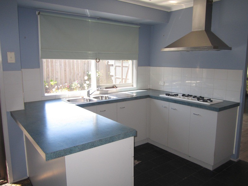 38 Maltravers Crescent, Cranbourne North VIC 3977