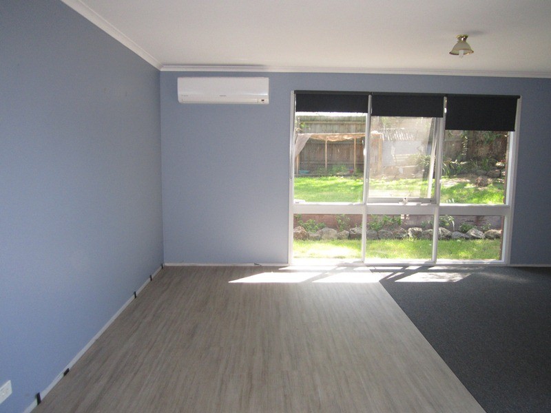 38 Maltravers Crescent, Cranbourne North VIC 3977