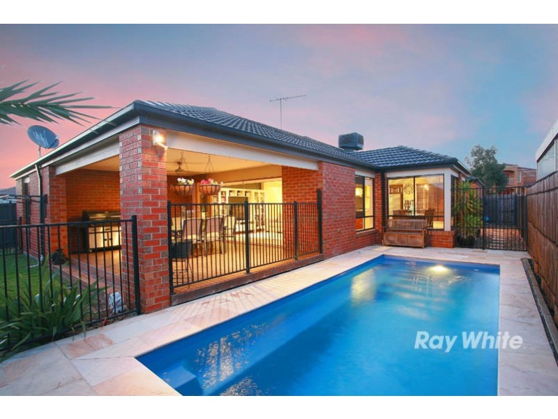 22 Melington Drive, Lyndhurst VIC 3975
