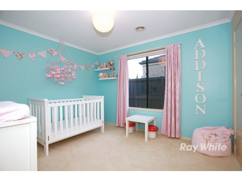 22 Melington Drive, Lyndhurst VIC 3975