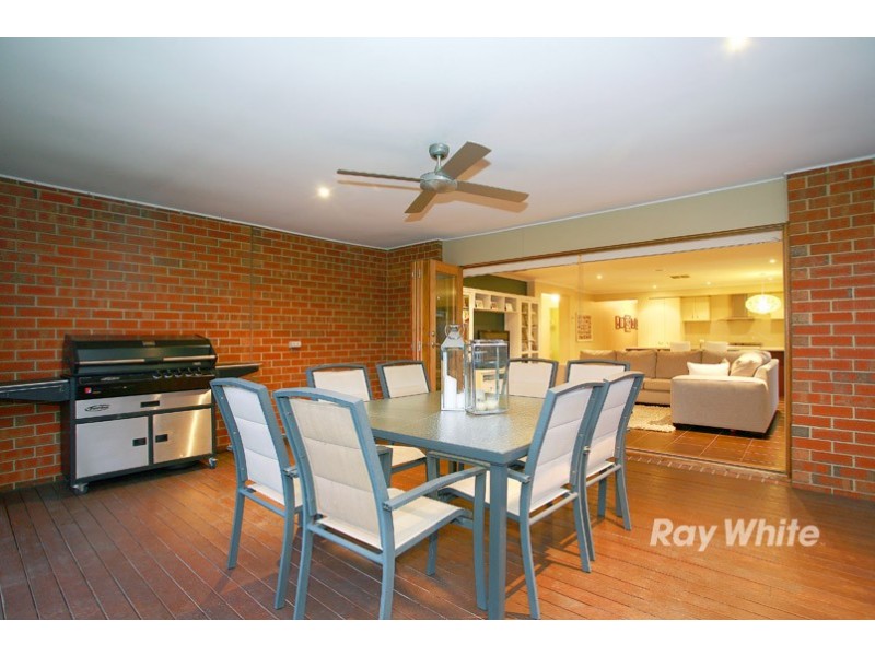 22 Melington Drive, Lyndhurst VIC 3975