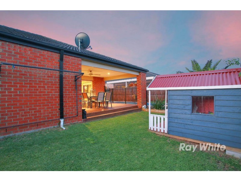 22 Melington Drive, Lyndhurst VIC 3975
