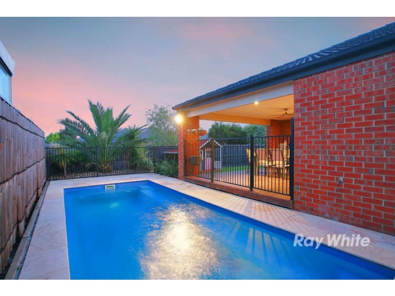 22 Melington Drive, Lyndhurst VIC 3975