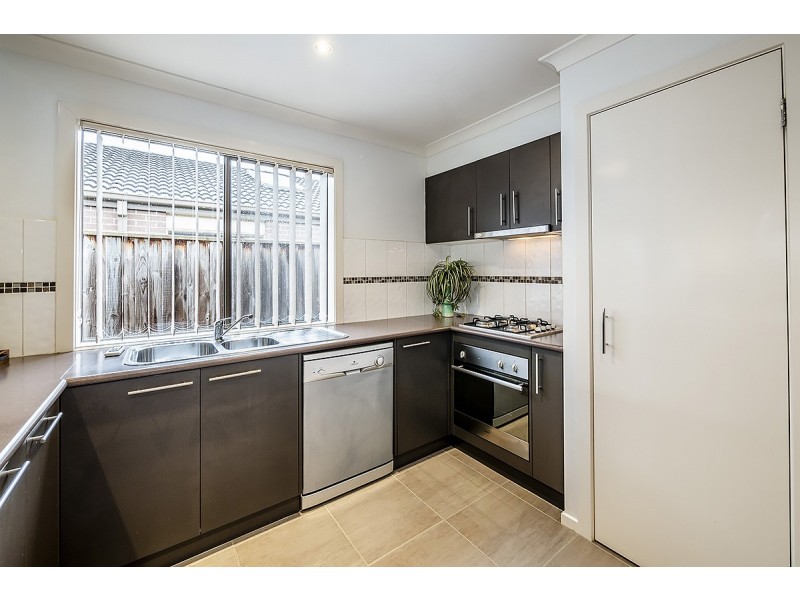 4 Islington Avenue, Cranbourne North VIC 3977