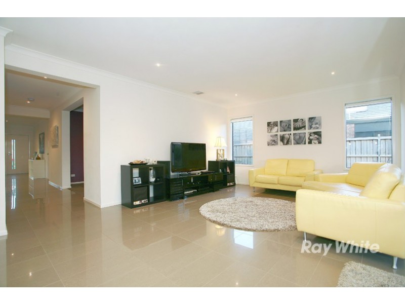 17 Island Circuit, Lyndhurst VIC 3975