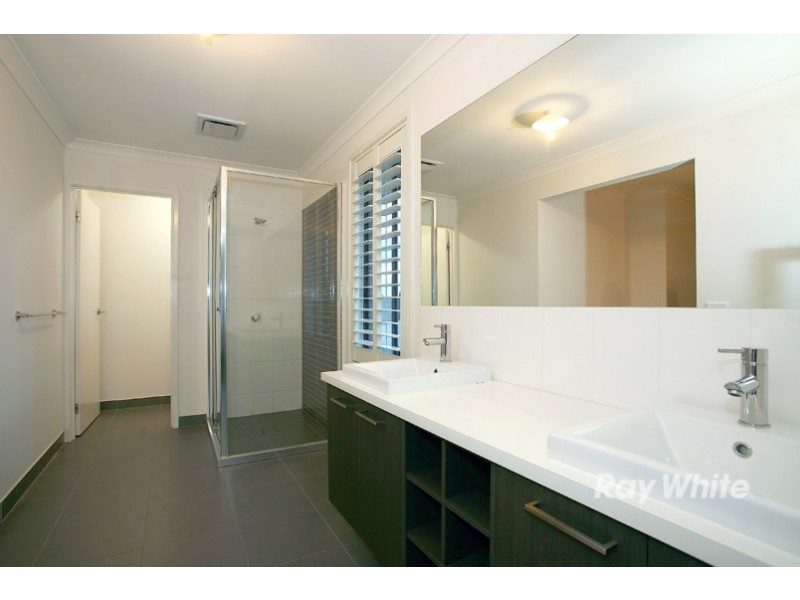 17 Island Circuit, Lyndhurst VIC 3975