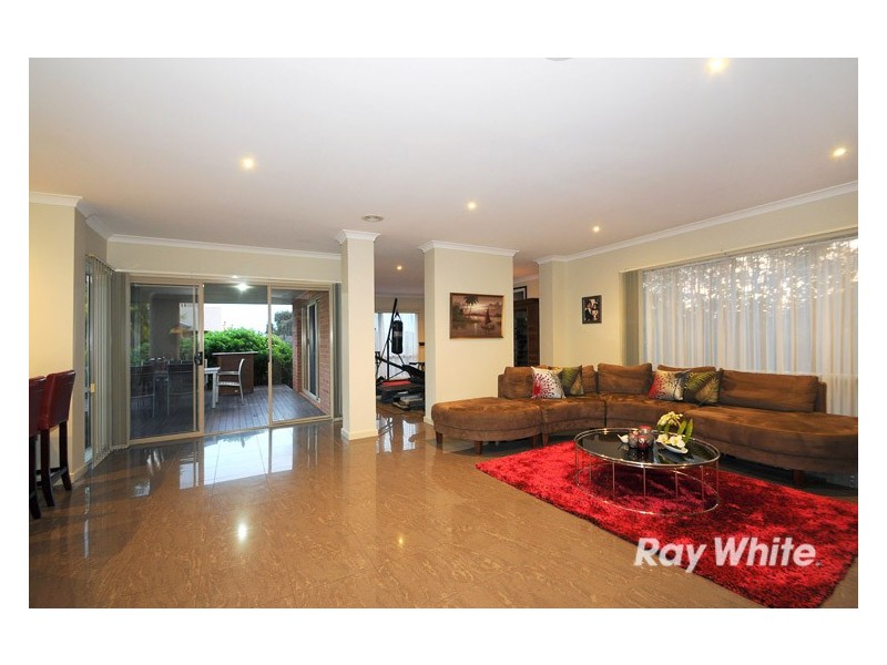 1 Hanrahan Wynd, Lynbrook VIC 3975