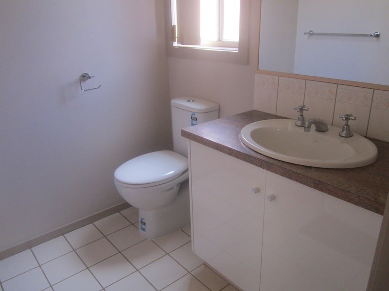 4 Eastbury Court, Narre Warren South VIC 3805