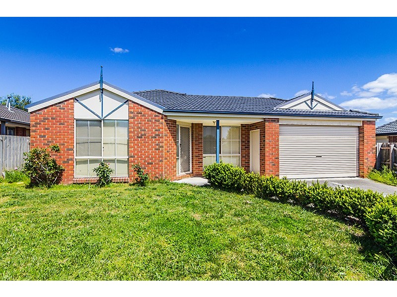 29 Bellbrae Crescent, Cranbourne West VIC 3977