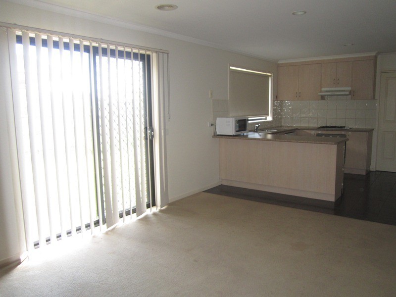 4 Hope Court, Cranbourne West VIC 3977