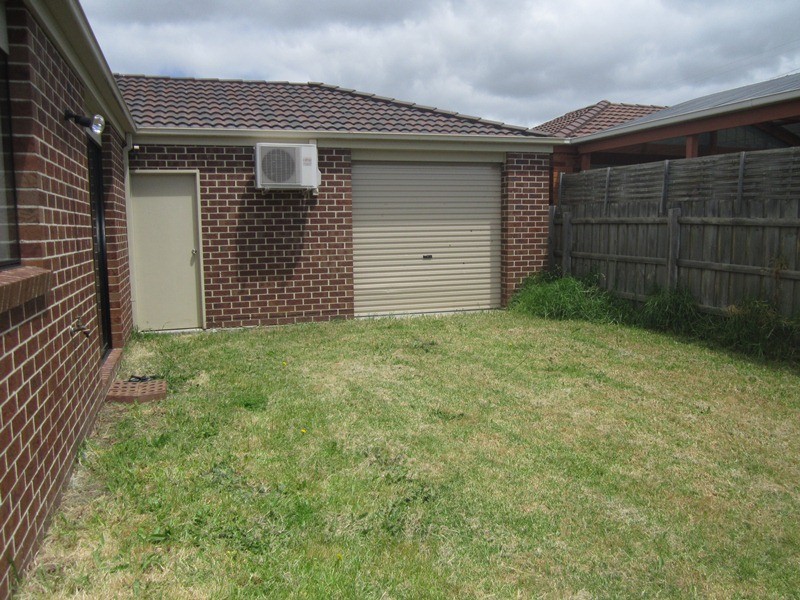 4 Hope Court, Cranbourne West VIC 3977