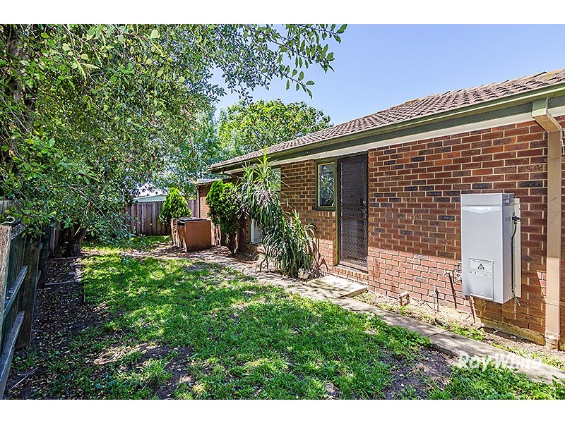 2/5 Binding Avenue, Cranbourne VIC 3977