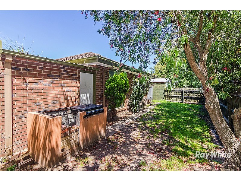 2/5 Binding Avenue, Cranbourne VIC 3977
