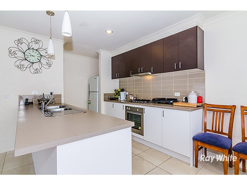 6 Waterloo Road, Cranbourne East VIC 3977