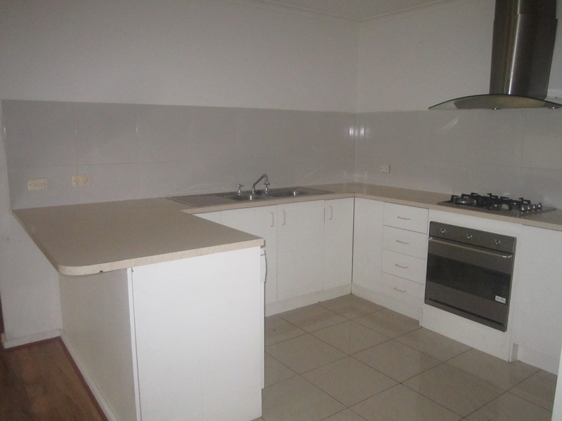 6 Kent Mews, Cranbourne North VIC 3977