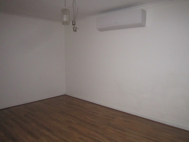 6 Kent Mews, Cranbourne North VIC 3977