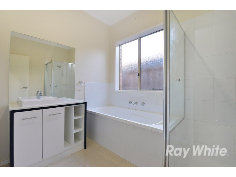 26 Bluemist Circuit, Lyndhurst VIC 3975