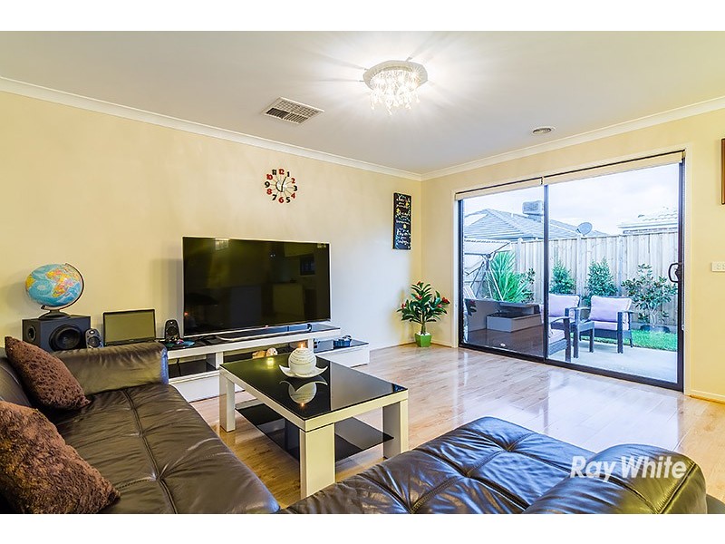 31 Albida Parade, Lyndhurst VIC 3975