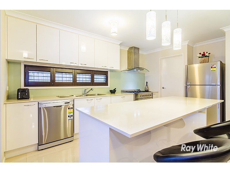 31 Albida Parade, Lyndhurst VIC 3975