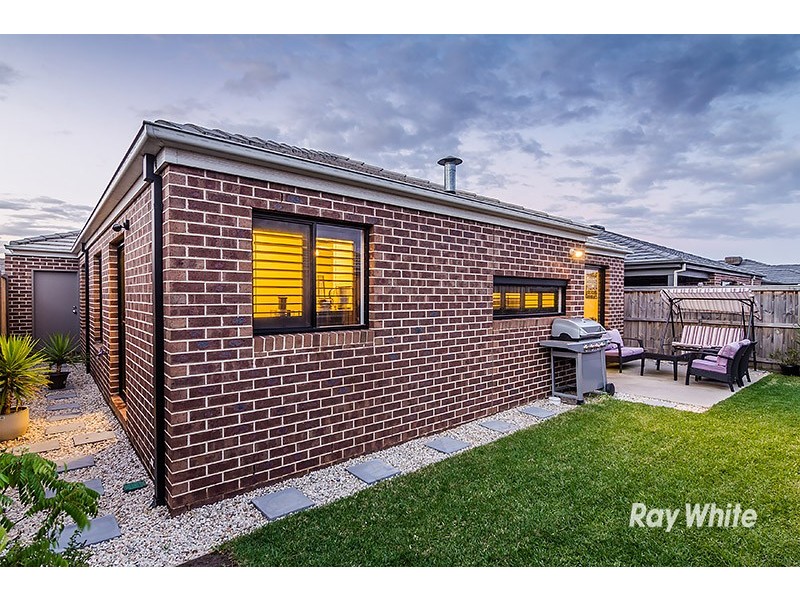 31 Albida Parade, Lyndhurst VIC 3975