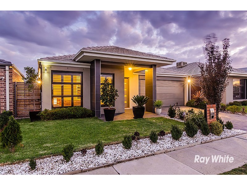 31 Albida Parade, Lyndhurst VIC 3975