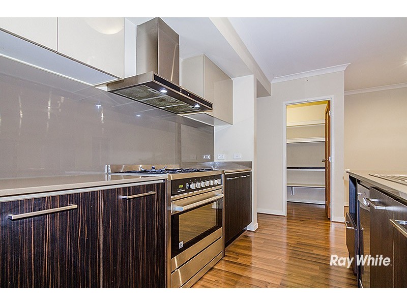 12 Falabela Road, Clyde North VIC 3978