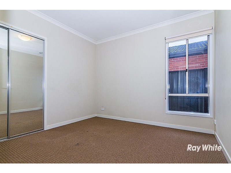 12 Falabela Road, Clyde North VIC 3978