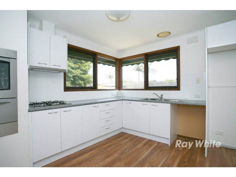 37 Houlder Avenue, Junction Village VIC 3977