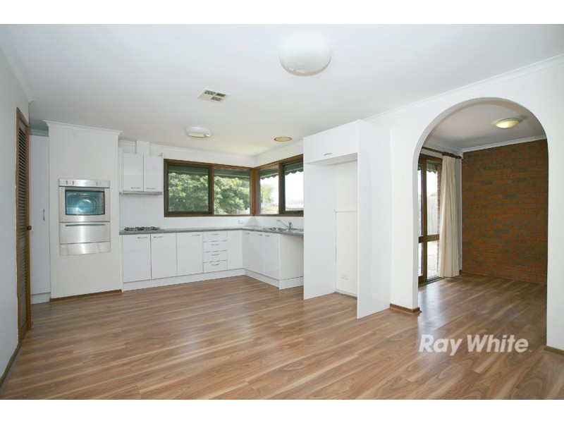 37 Houlder Avenue, Junction Village VIC 3977