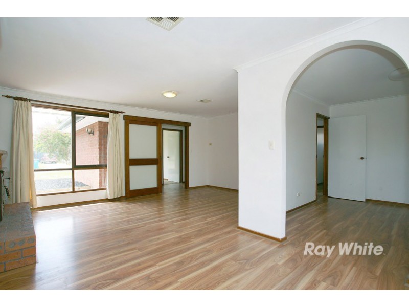 37 Houlder Avenue, Junction Village VIC 3977