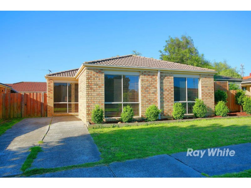 104 Scarborough Avenue, Cranbourne West VIC 3977
