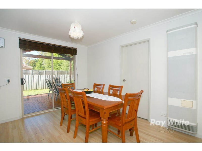 104 Scarborough Avenue, Cranbourne West VIC 3977