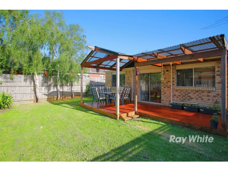 104 Scarborough Avenue, Cranbourne West VIC 3977