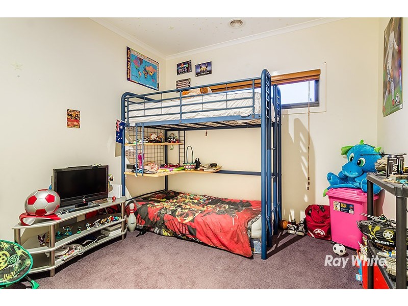 22 Black Caesar Drive, Cranbourne East VIC 3977