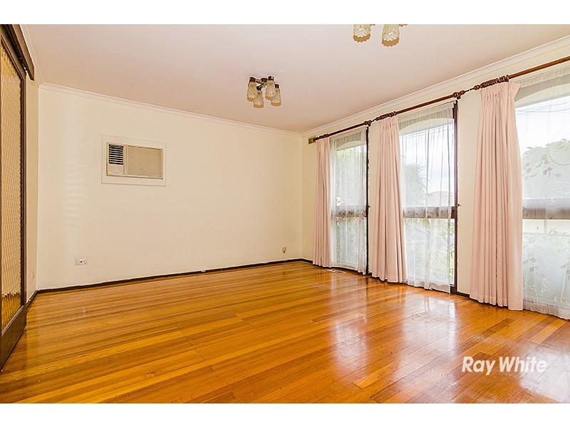 8 Ardmore Street, Cranbourne VIC 3977