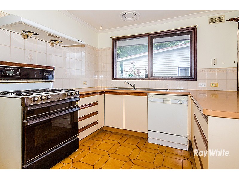 8 Ardmore Street, Cranbourne VIC 3977