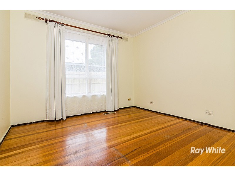 8 Ardmore Street, Cranbourne VIC 3977