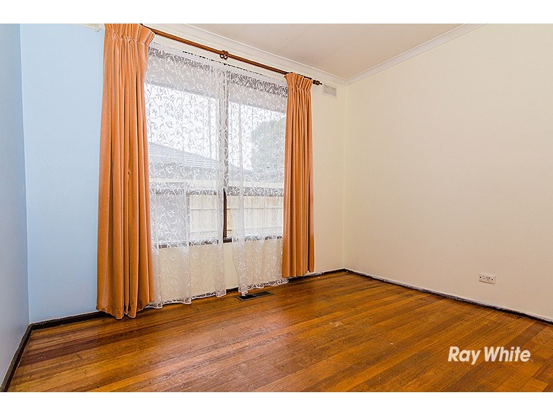 8 Ardmore Street, Cranbourne VIC 3977