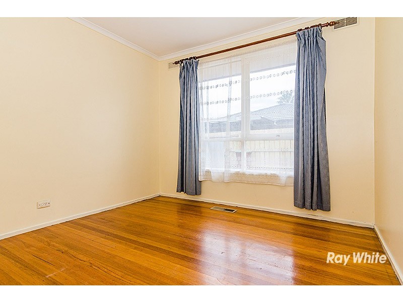 8 Ardmore Street, Cranbourne VIC 3977