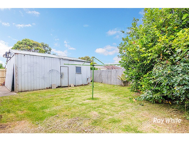 8 Ardmore Street, Cranbourne VIC 3977