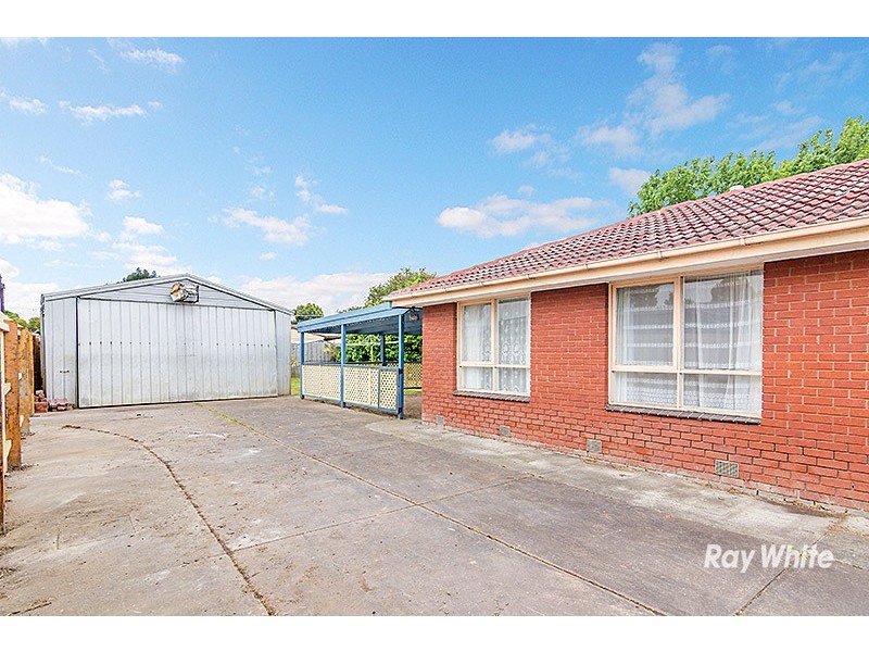 8 Ardmore Street, Cranbourne VIC 3977
